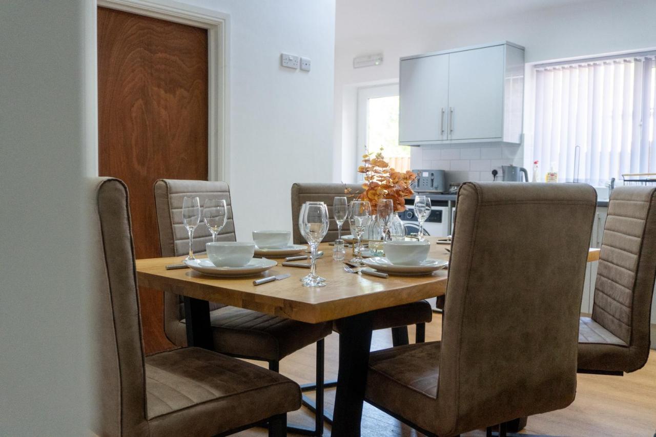 Heartland House, 7 Spacious Bedrooms Sleeps 4 Plus, Near Nec, Jlr,Bhx Бирмингам Екстериор снимка