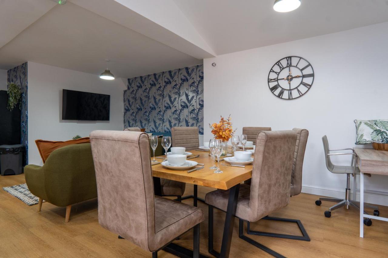 Heartland House, 7 Spacious Bedrooms Sleeps 4 Plus, Near Nec, Jlr,Bhx Бирмингам Екстериор снимка