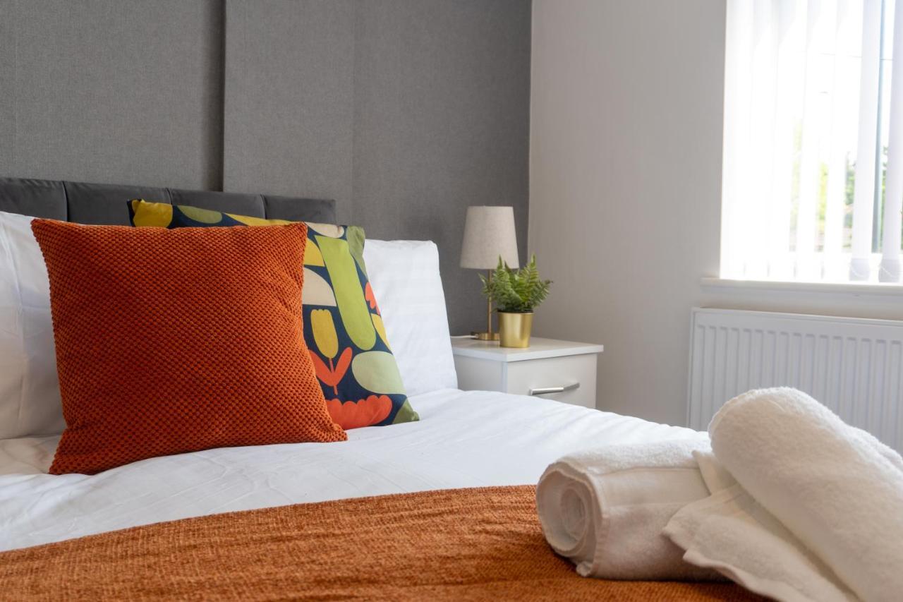 Heartland House, 7 Spacious Bedrooms Sleeps 4 Plus, Near Nec, Jlr,Bhx Бирмингам Екстериор снимка