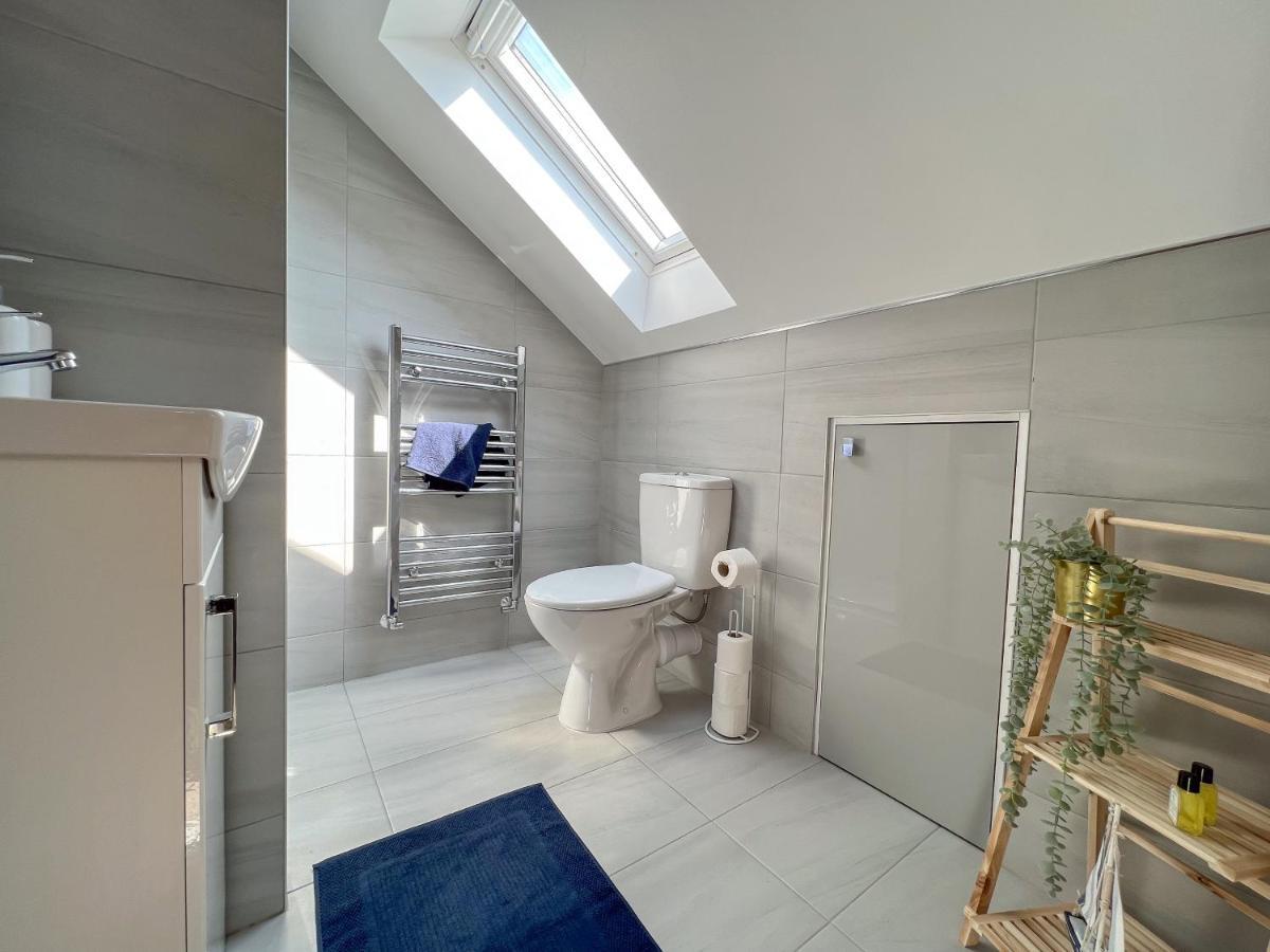 Heartland House, 7 Spacious Bedrooms Sleeps 4 Plus, Near Nec, Jlr,Bhx Бирмингам Екстериор снимка